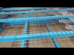 Altura do rolo 2,4 m Máquina de malha de arame soldado Capacidade de 300 rolos por dia