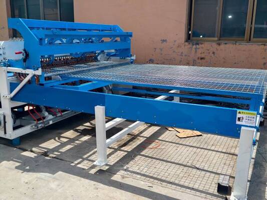 Tamanho da malha 50*50mm Máquina de soldadura de malha de vedação de 3 mm de fio galvanizado